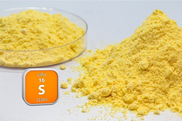Lưu huỳnh (sulfur) là một nguyên tố hóa học quan trọng